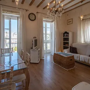 https://apartamento-sherezade-y-la-ciudad-de-cdiz.hotelsincadiz.net