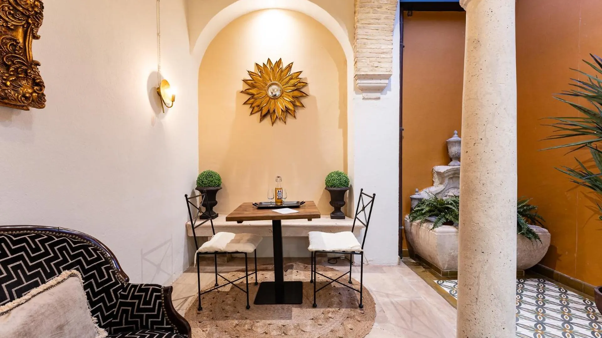 Teatro Suites Málaga Spanien