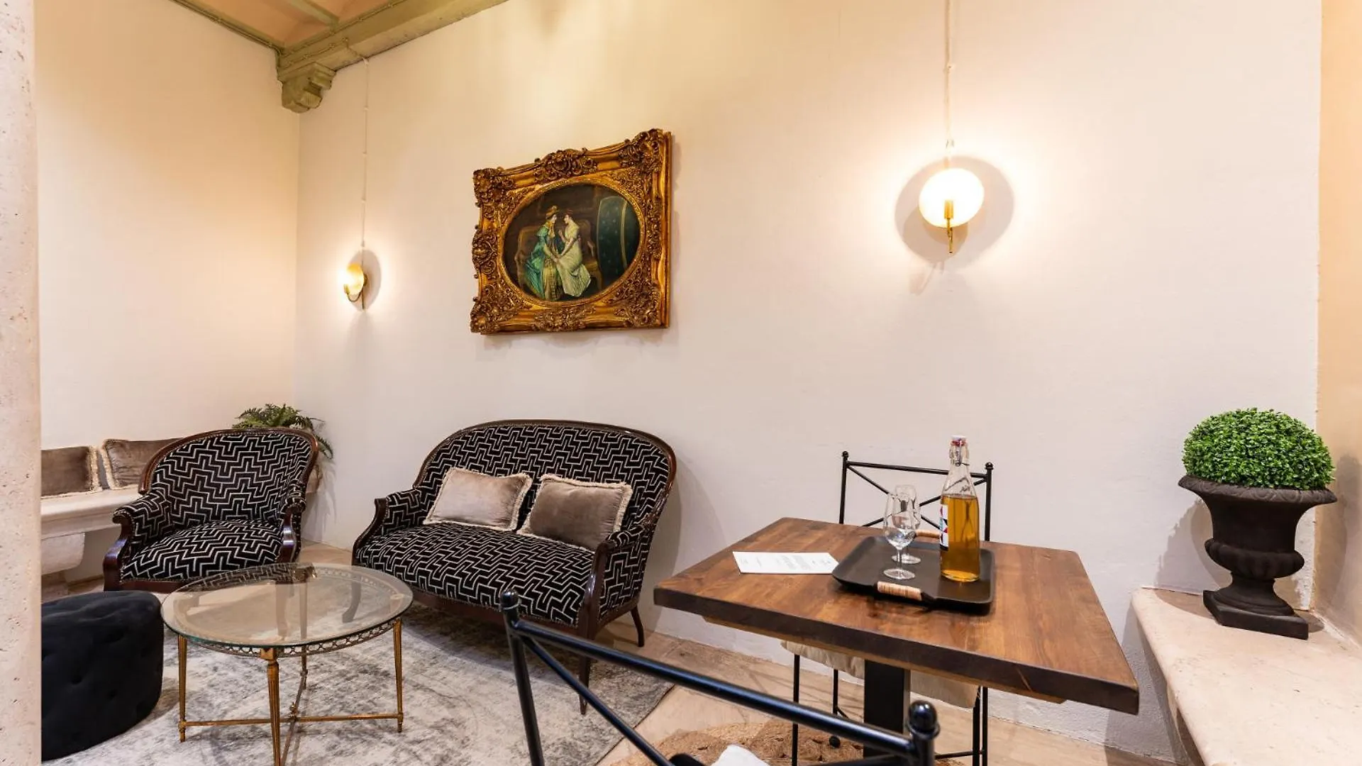 Teatro Suites Málaga Spanien